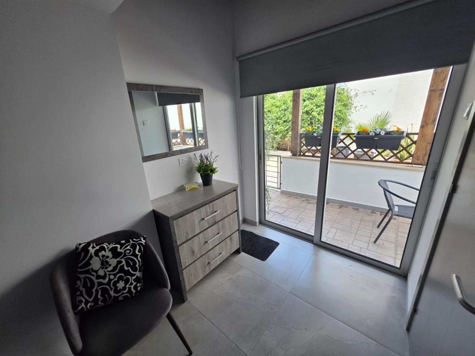 Town Centre Suites Larnaca Exterior photo