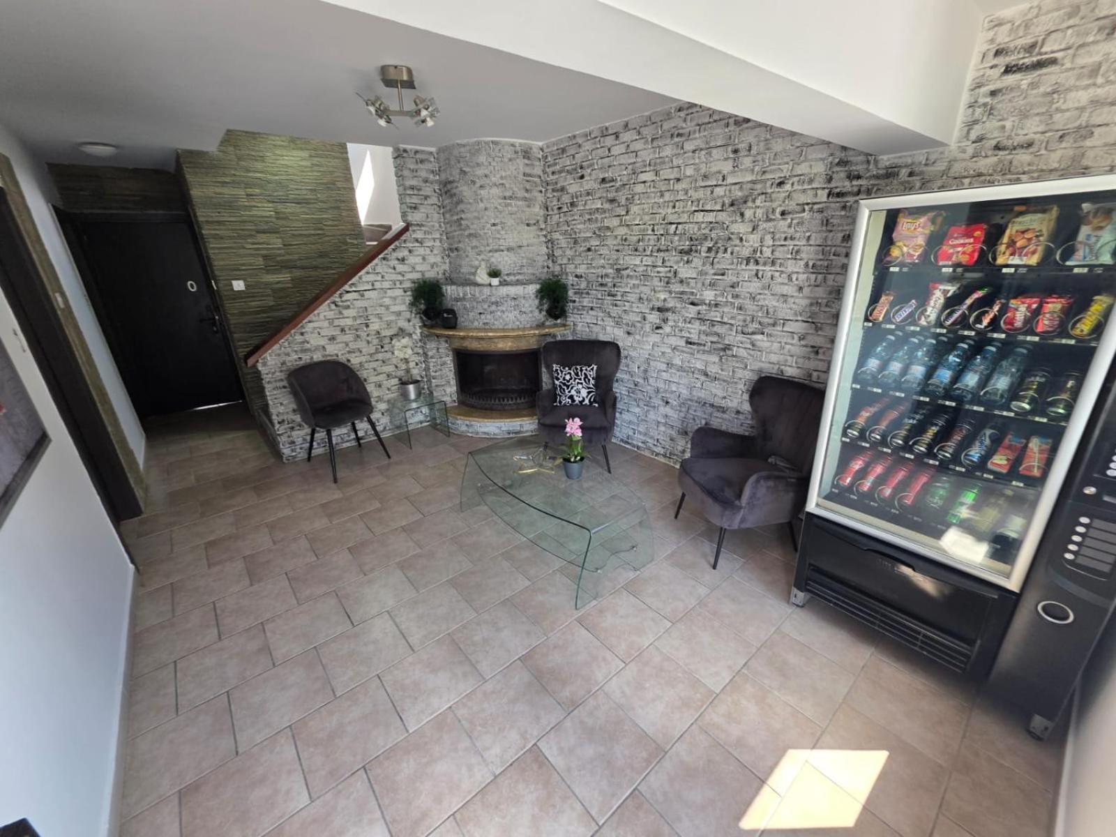 Town Centre Suites Larnaca Exterior photo